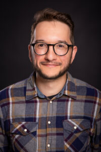 https://www.literaturundoeffentlichkeit.phil.fau.de/files/2023/07/Q8A2391-200x300.jpg