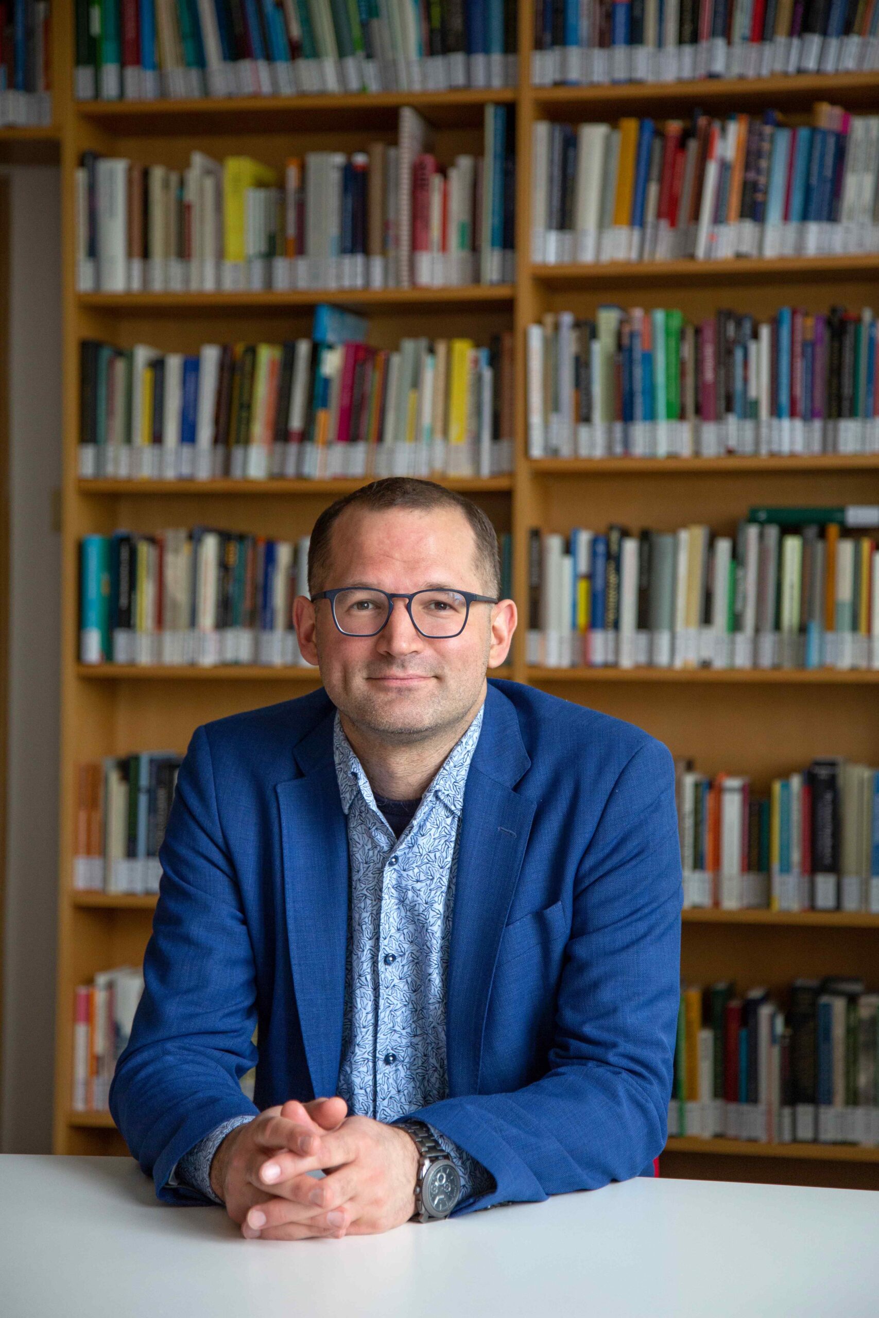 Foto Porträt von Prof. Dr. Florian Höhne
